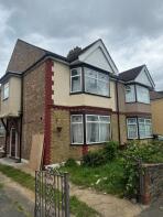 45, Philip Avenue, Rush Green, Romford RM7 0XH