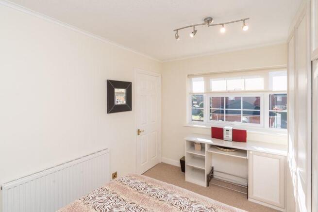 BEDROOM 2