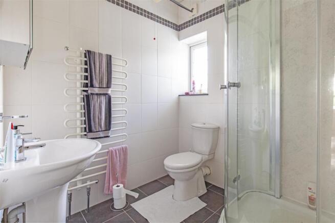Shower Room-1.jpg