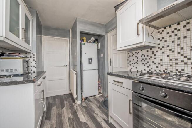 3 bed Semi-Detached for sale Image 12