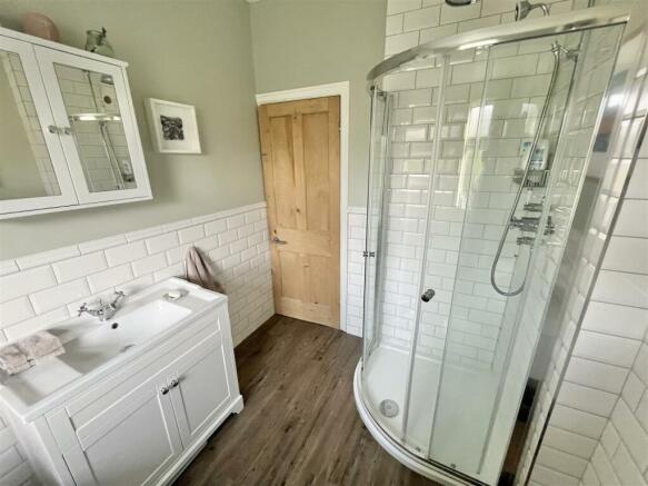 Bathroom Aspect 3