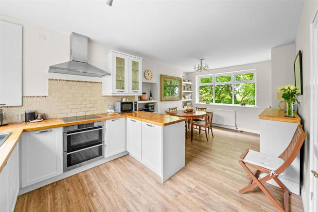 3 bed End of Terrace for sale Image 4