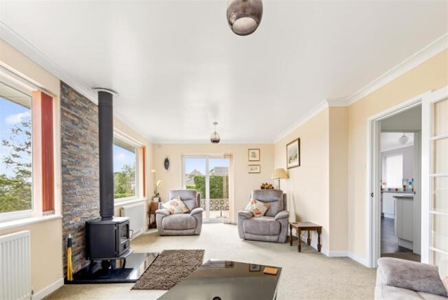 Sitting Room 1.jpg