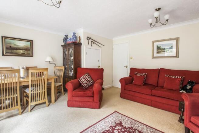 Living room/dining r