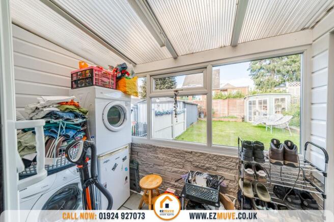 3 bed Semi-Detached Bungalow for sale Image 10