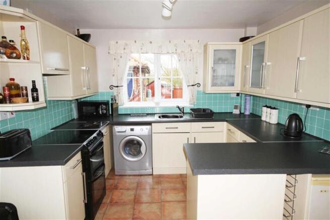Kitchen: