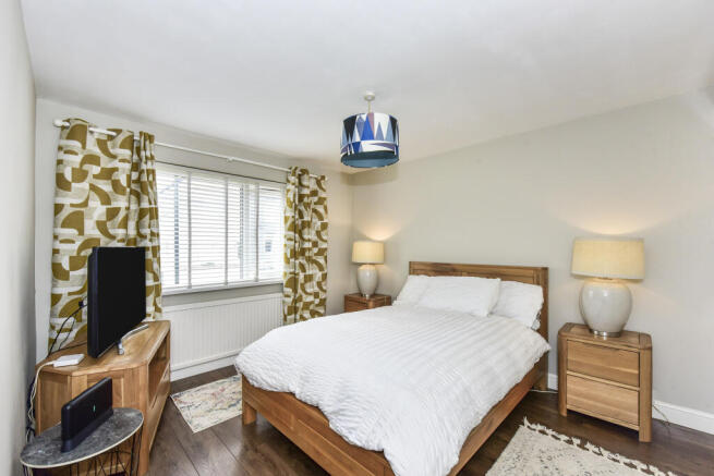 3 bed Semi-Detached for sale Image 10