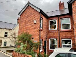 1, Tyr Teulu, Woodlands Road, Froncysyllte, Llangollen LL20 7SA