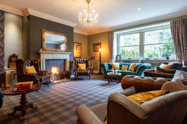 6 bed Country House for sale Image 7