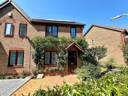 Rosemary Gardens, Whiteley