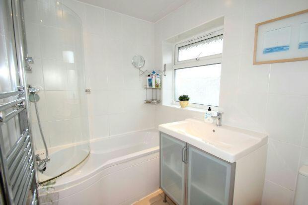 Bathroom Aspect 2