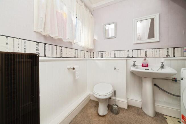 3 bed Bungalow for sale Image 7