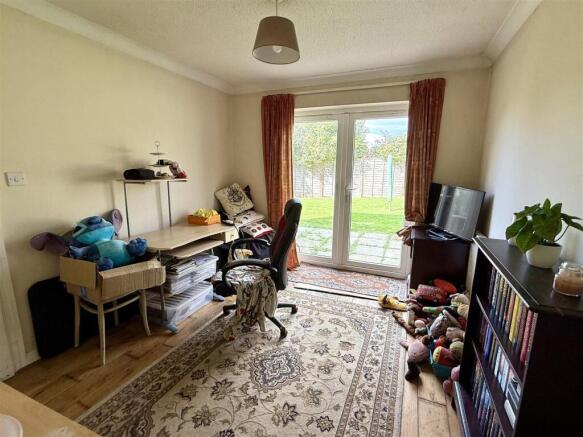 4 bed Detached for sale Image 4