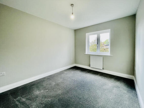 3 bed Semi-Detached to rent Image 12