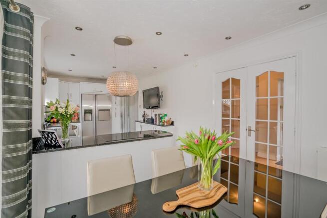 Fremantle Drive, Cannock, WS122GY-9.jpg
