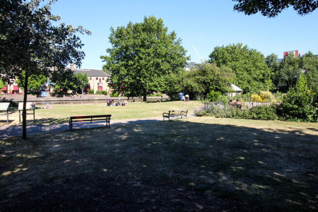 Photo 10