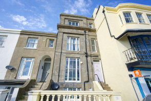 Basement Flat, 20, White Rock, Hastings TN34 1JY