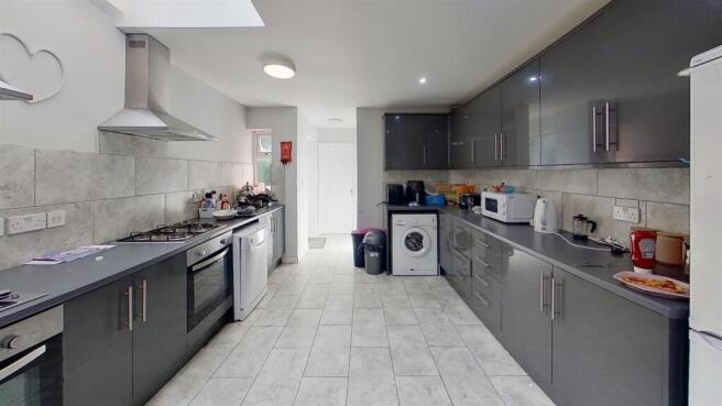 260-Dawlish-Road-Kit