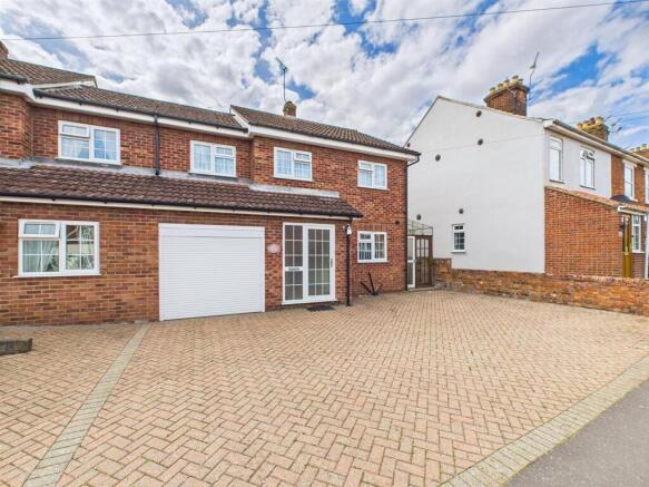 3-bed semi-detached on Southend, Dereham, £260,000