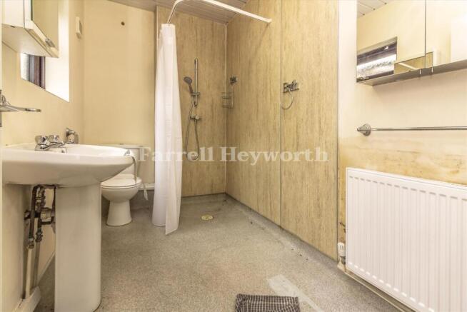 Shower Room B