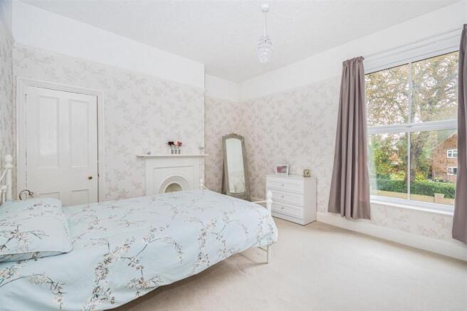 3 bed Town House for sale Image 12