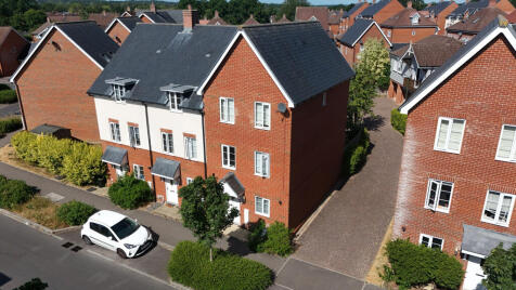 Sargent Way, Broadbridge Heath, Horsham, RH12 3TE