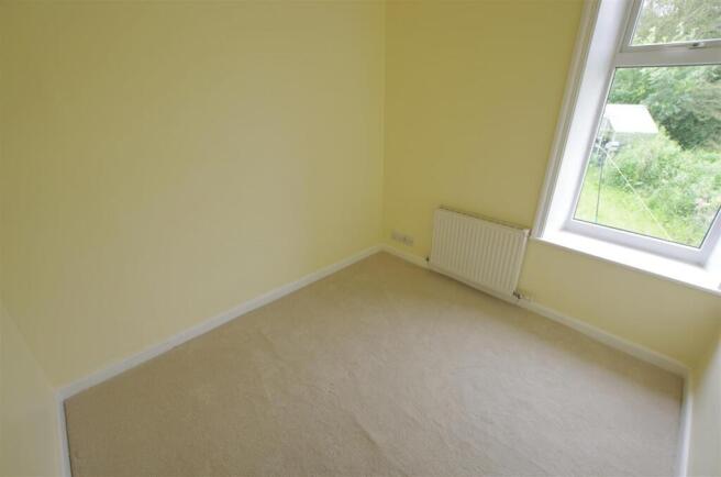 2 bed Terraced to rent Image 8