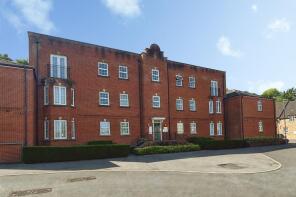 7, Armstrong House, Bridgwater Close, Harnham, Salisbury SP2 8PE