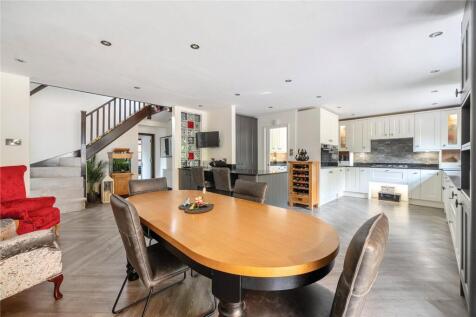 Hillside, Burghfield Common, Reading, Berkshire, RG7
