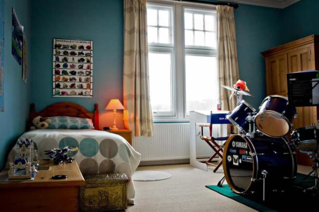 Photo 12