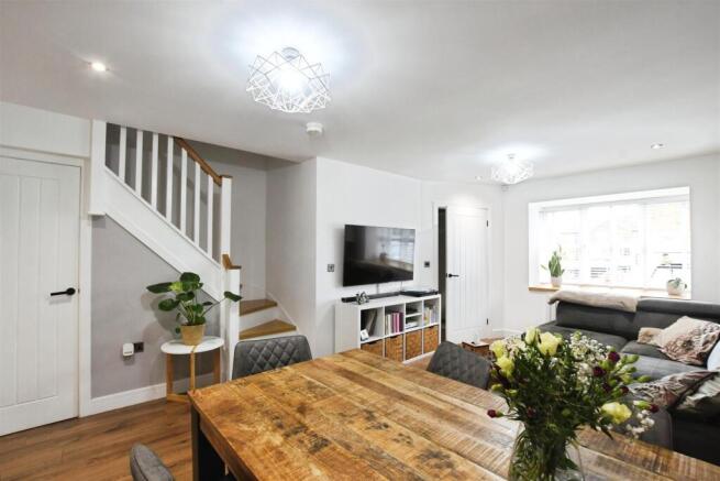 3 bed Terraced for sale Image 8