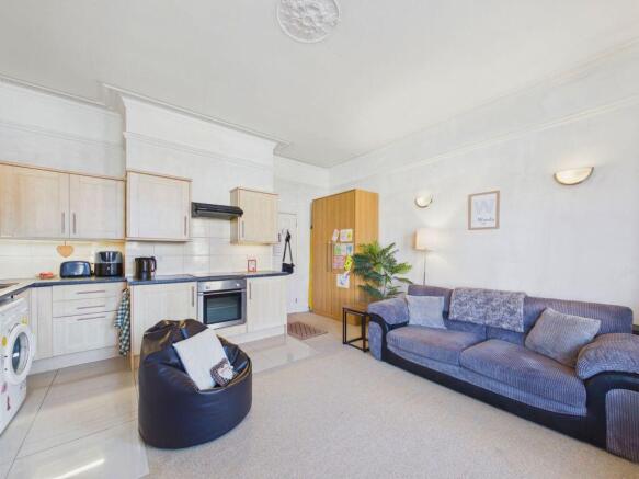 1 bed Flat for sale Image 9