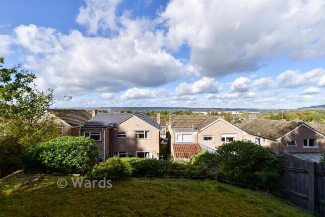 Primrose Drive, Ditton, Aylesford, Kent photo 2