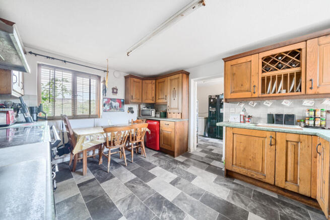 Kitchen / Breakfast Room