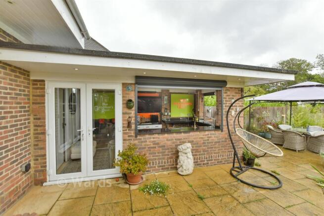 Leeds Road, Langley, Kent photo 3