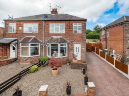 48, Horner Crescent, Carlinghow, Batley WF17 8DS