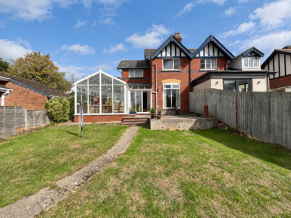 Hopton Road, Cam, GL11