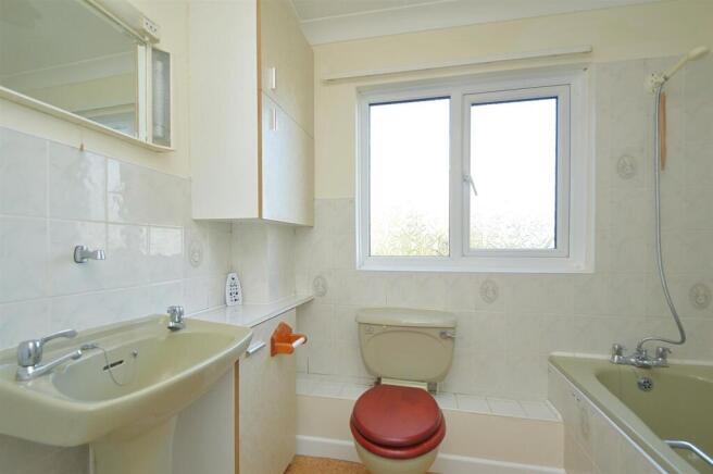 Bathroom.jpg