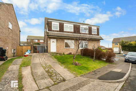 Newgale Close, Barry