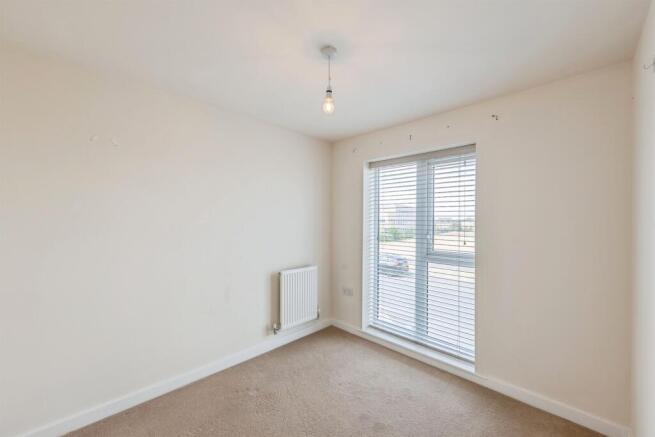 3 bed Semi-Detached for sale Image 10