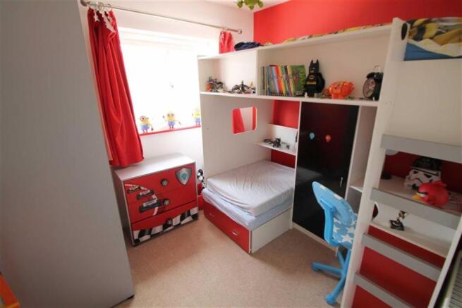BEDROOM 4