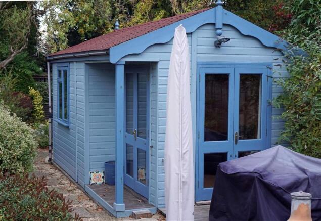 GARDEN ROOM