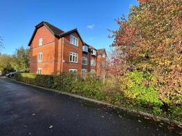 Flat 9, 41 Shawfields, Cranley Road, Guildford GU1 2JE