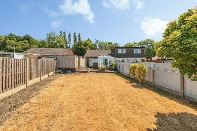 2 bed Semi-Detached Bungalow for sale Image 9