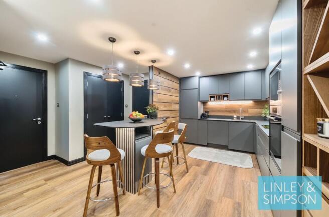 2 bed Flat for sale Image 5