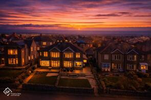 10, The Cliffs, Morecambe LA3 1NY