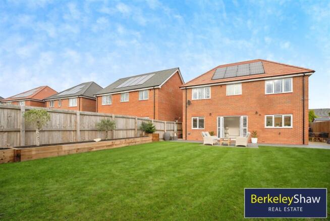 bf71fa36-Hollow 20Drive-07.jpg