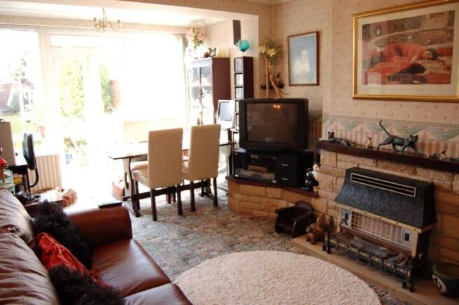 Sitting/Dining Room