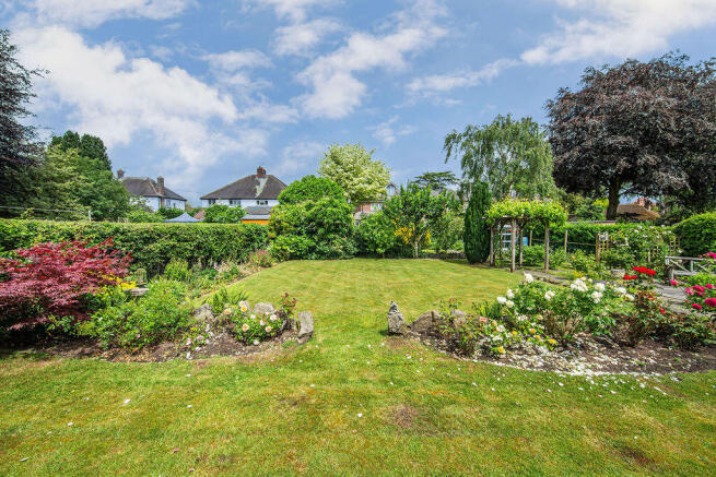 Westfield Drive, Wistaston photo 4