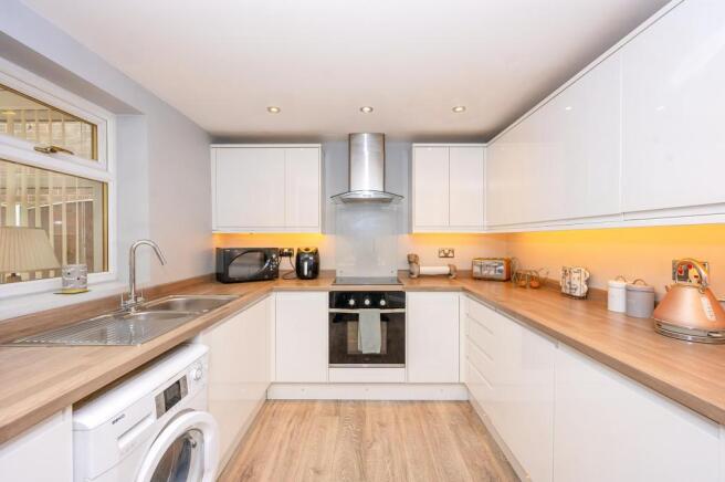Kitchen/Dining Area
